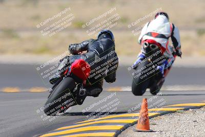 media/Oct-08-2022-SoCal Trackdays (Sat) [[1fc3beec89]]/Turn 11 Backside (1145am)/